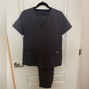 Figs Charcoal Scrub Set!